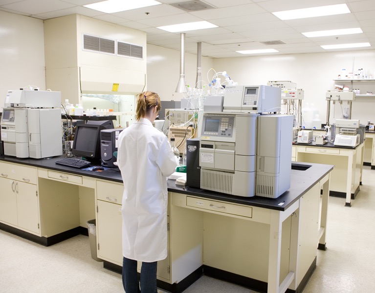 Analytical laboratory equipment used for botanical ingredient and extract review